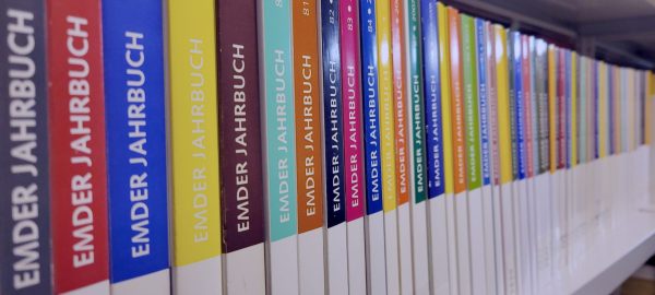 Emder Jahrbuch - Buchrücken Emder Jahrbuch für historische Landeskunde Ostfrieslands - Buchrücken
