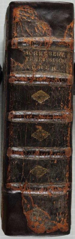 Restauriertes Buch Ms 69 - Rücken